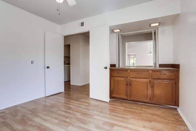 Detail Gallery Image 13 of 19 For 18035 Avenida Alozdra, San Diego,  CA 92128 - 2 Beds | 2 Baths