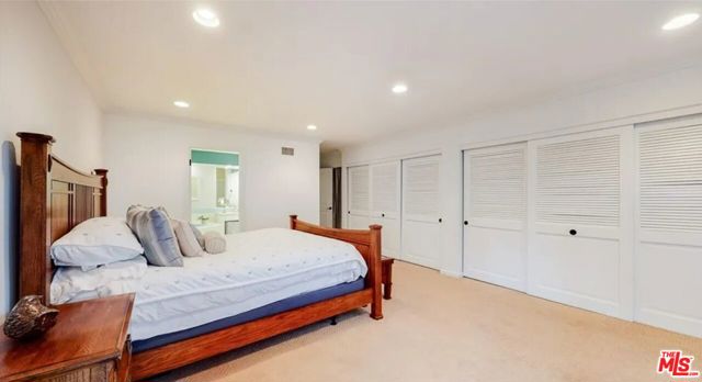 6111 Monero Drive, Rancho Palos Verdes CA: https://media.crmls.org/mediaz/fdca2b67-b1c5-408b-a0cc-ca2edb1fe6e8.jpg