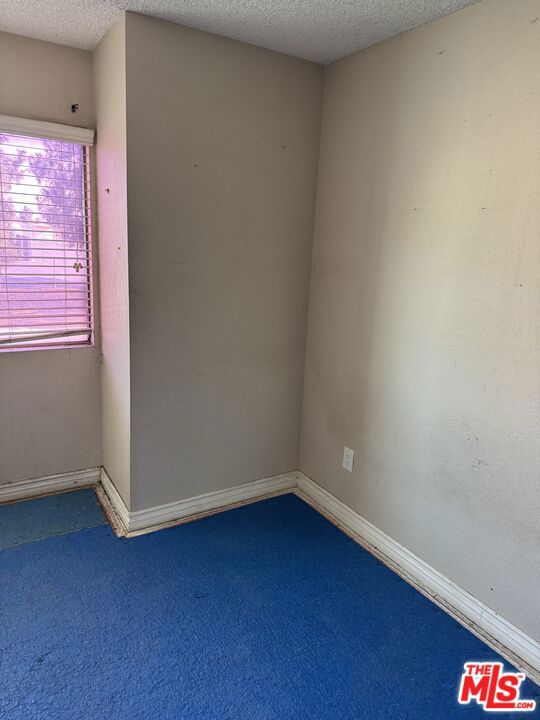 6267 Grand Valley Trail, Jurupa Valley CA: https://media.crmls.org/mediaz/fdcb1929-f59f-41c6-80d4-3c38a13db06d.jpg