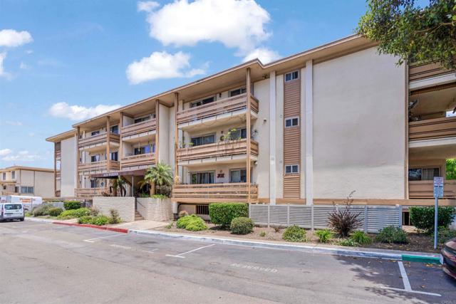 2628 Worden Street, Point Loma CA: https://media.crmls.org/mediaz/fdcb606b-f545-481e-89d1-0b039c5b738a.jpg