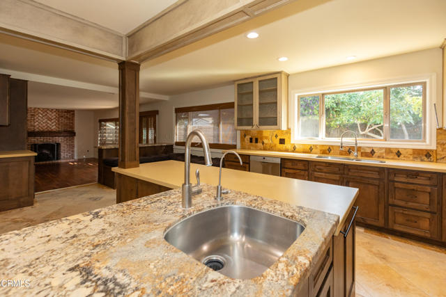 Detail Gallery Image 7 of 20 For 1675 Arroyo Seco Dr, Ventura,  CA 93004 - 4 Beds | 2/1 Baths