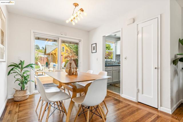 820 Amador St, Richmond CA: https://media.crmls.org/mediaz/fdcefebb-51d8-4477-bcd5-a2a92017d5ac.jpg