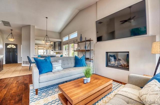 15852 Caminito Cercado, San Diego CA: https://media.crmls.org/mediaz/fdcf6bbf-872c-41a7-8799-f43b69d24012.jpg
