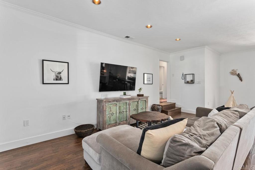 2203 Levante Street - photo 4