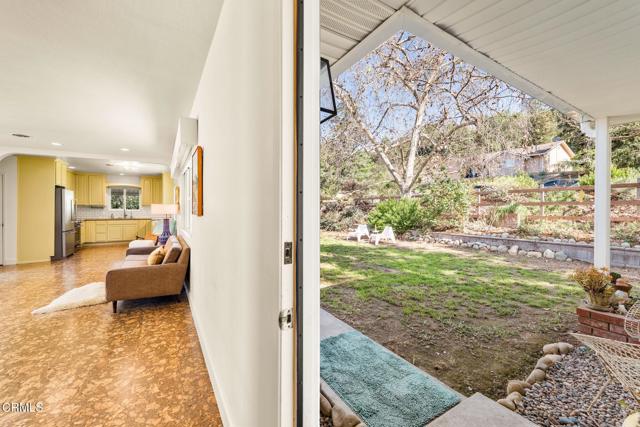 Detail Gallery Image 5 of 48 For 33 Monterey Dr, Oak View,  CA 93022 - 3 Beds | 2 Baths