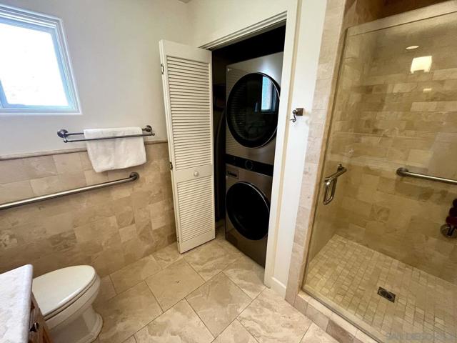 5103 W Wooley Rd, Oxnard CA: https://media.crmls.org/mediaz/fdd3675e-6cf8-4070-b615-ead10c85b0e1.jpg