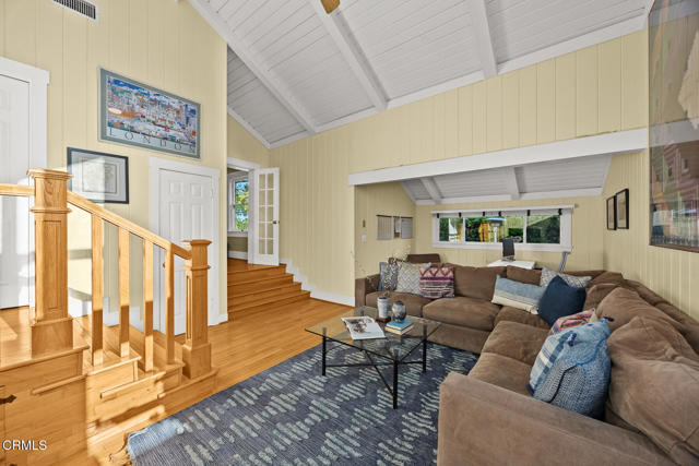 1967 La France Avenue, South Pasadena CA: https://media.crmls.org/mediaz/fdd39ac0-41f8-4fcd-8e36-e12e130c59ff.jpg