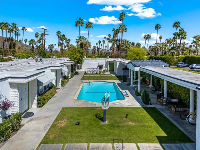 1595 S Indian Trail, Palm Springs CA: https://media.crmls.org/mediaz/fdd3cc32-cc0f-4e80-ad29-2e7c7483ee13.jpg
