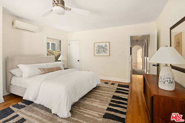 1307 Hauser Boulevard, Los Angeles CA: https://media.crmls.org/mediaz/fdd3f7f3-7fb3-4b5d-bdb5-1aeecd9aafe1.jpg