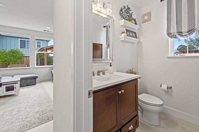 287 Skyview Drive, Marina CA: https://media.crmls.org/mediaz/fdd4732f-7e63-4b42-842e-ade47249c16d.jpg
