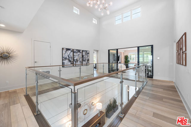 20378 W Marlow Lane, Porter Ranch CA: https://media.crmls.org/mediaz/fdd48f1c-6f5e-4022-bc39-5e6ebc3d4b39.jpg