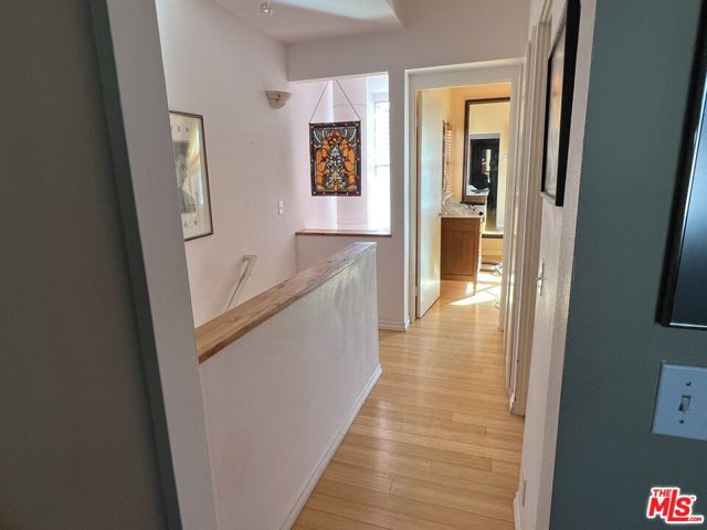 28711 Pacific Coast Highway, Malibu CA: https://media.crmls.org/mediaz/fdd4a40a-f849-4022-8156-e72bde1b56cc.jpg