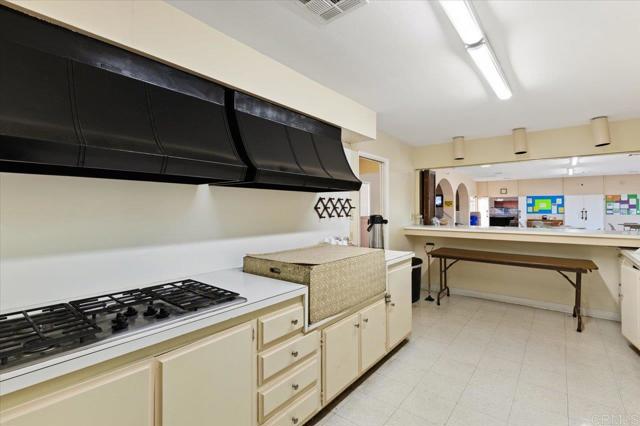 Detail Gallery Image 36 of 38 For 718 Sycamore Ave #193,  Vista,  CA 92083 - 2 Beds | 2 Baths