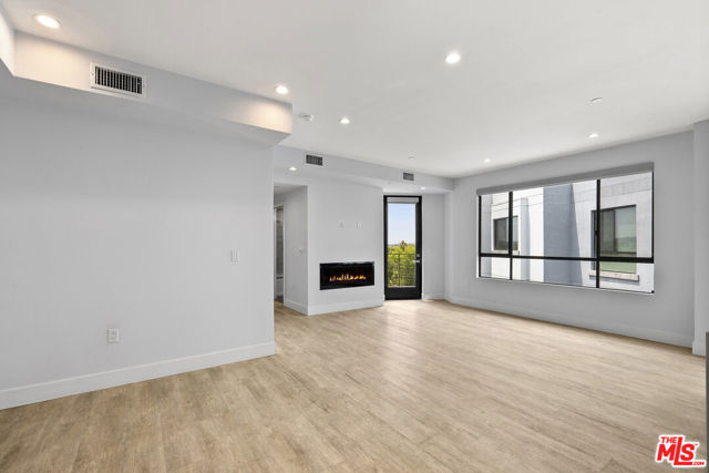 5955 Saturn Street, Los Angeles CA: https://media.crmls.org/mediaz/fdd5c11b-d0e9-4059-9eba-c1af415c6323.jpg