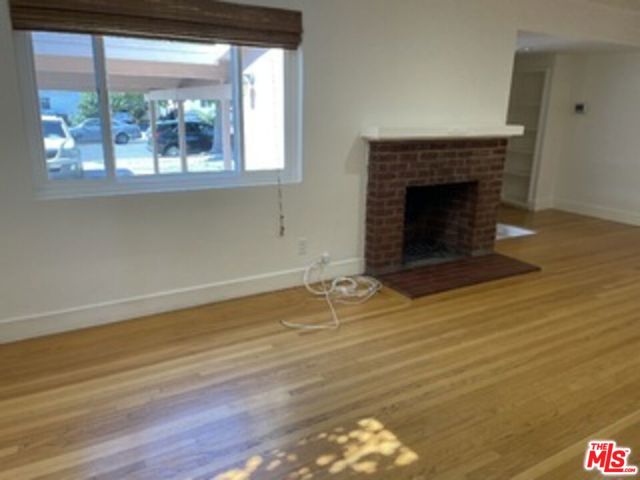 6020 Wilkinson Avenue photo 9
