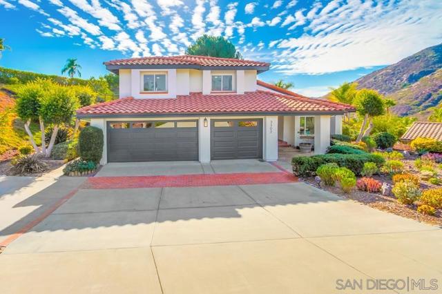 3302 Vista Rocosa, Escondido CA: https://media.crmls.org/mediaz/fdd6091c-8224-4df5-87bf-87f5c6672cb8.jpg