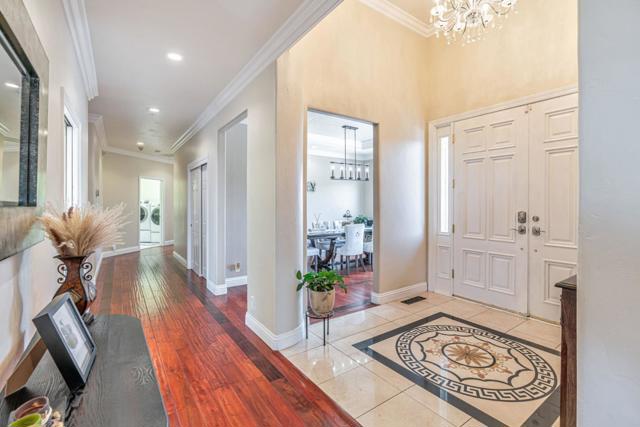 25061 Hidden Mesa Court, Monterey CA: https://media.crmls.org/mediaz/fdd73416-21e6-4b9a-9d35-9e4af4c3ebc9.jpg