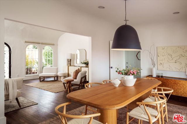 2268 Ben Lomond Drive, Los Angeles CA: https://media.crmls.org/mediaz/fdd810a7-d966-4702-86ae-f23bb006b710.jpg