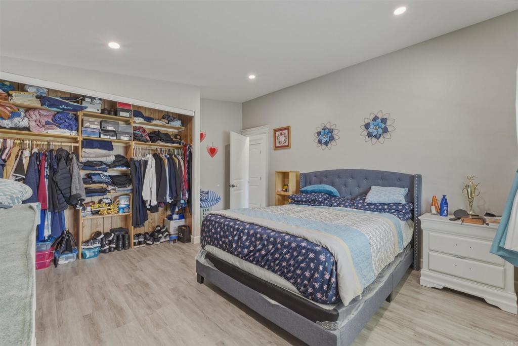 200 Emerald Drive - photo 11