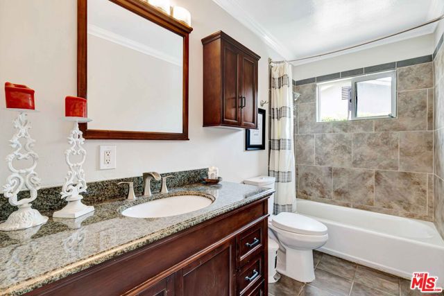 6814 Berquist Avenue, West Hills CA: https://media.crmls.org/mediaz/fdd93b17-e5fe-4f37-8226-fca0f3b5e80f.jpg