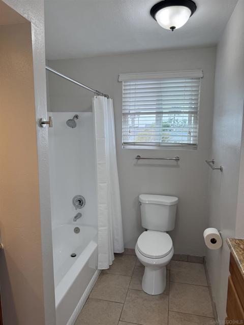 318 Donax, Imperial Beach CA: https://media.crmls.org/mediaz/fddaa6b4-351d-4de6-a7ed-08fbc4d20577.jpg