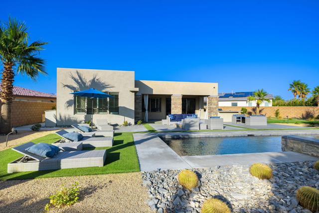 74425 Zeppelin Drive, Palm Desert CA: https://media.crmls.org/mediaz/fddb6a68-2db9-4f78-bc55-b1a256541087.jpg