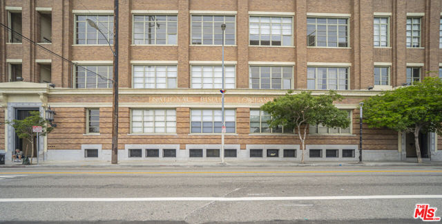 1850 Industrial Street, Los Angeles CA: https://media.crmls.org/mediaz/fddccbd3-786e-4508-a754-e2c24d5802ba.jpg