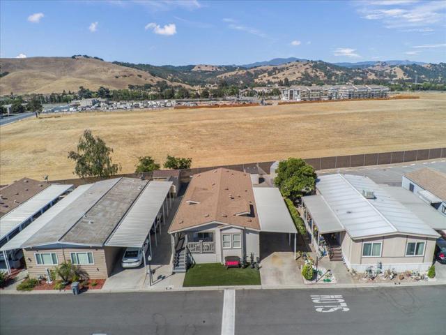 275 Burnett Avenue, Morgan Hill CA: https://media.crmls.org/mediaz/fddd1724-d06f-4a53-aaf3-2b0239b7921a.jpg