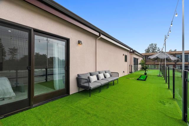 916 Woodside Road, Redwood City CA: https://media.crmls.org/mediaz/fddd5087-a2f9-4ab9-8fa4-bb7eff039cfd.jpg