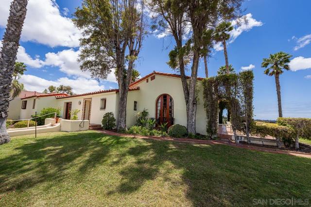 3928 La Cresta Way, Bonita CA: https://media.crmls.org/mediaz/fddd5e9d-c10e-47f3-b1cd-39cc2703120a.jpg