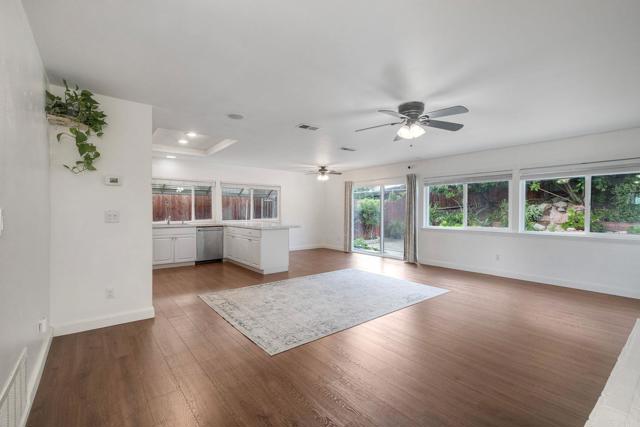 Detail Gallery Image 7 of 47 For 338 Rancho Vista Pl, Vista,  CA 92083 - 4 Beds | 2 Baths