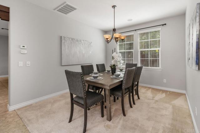 Detail Gallery Image 8 of 52 For 6211 Dartington Way, Carlsbad,  CA 92009 - 4 Beds | 3/1 Baths