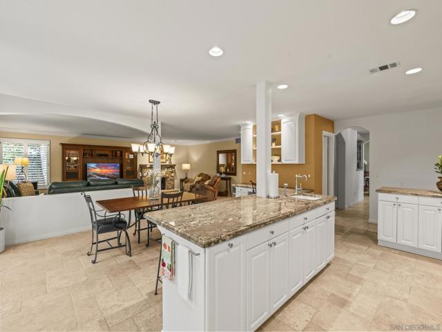 6502 La Paloma St., Carlsbad CA: https://media.crmls.org/mediaz/fddef1d3-6259-4a19-9c63-5444770e2275.jpg