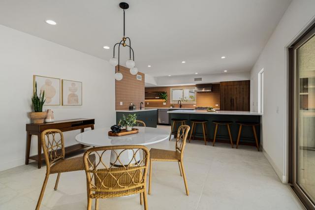 48335 Alan Circle, Palm Desert CA: https://media.crmls.org/mediaz/fddf19f7-1629-4b76-a2f3-e3b482f98d69.jpg