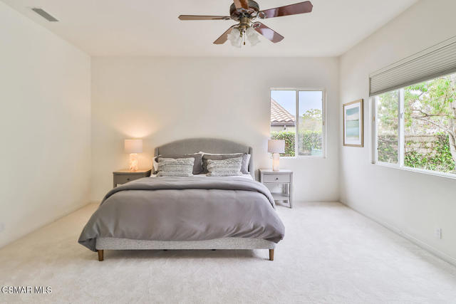 2746 Autumn Ridge Drive, Thousand Oaks CA: https://media.crmls.org/mediaz/fddf3cf5-1e6c-4c91-b23c-0333db14e3ed.jpg