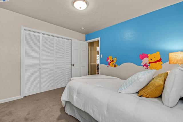 15028 Grenda St, San Leandro CA: https://media.crmls.org/mediaz/fddf660f-8418-4511-b0e4-8ef86b9099bf.jpg