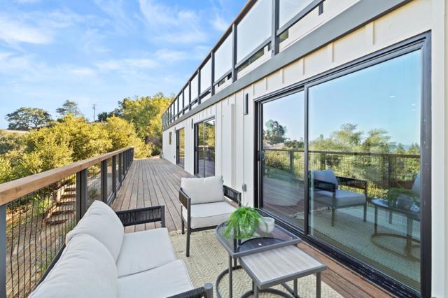 760 Loma Court, Redwood City CA: https://media.crmls.org/mediaz/fddfd41e-f410-4a76-ab1b-8b11596477ee.jpg
