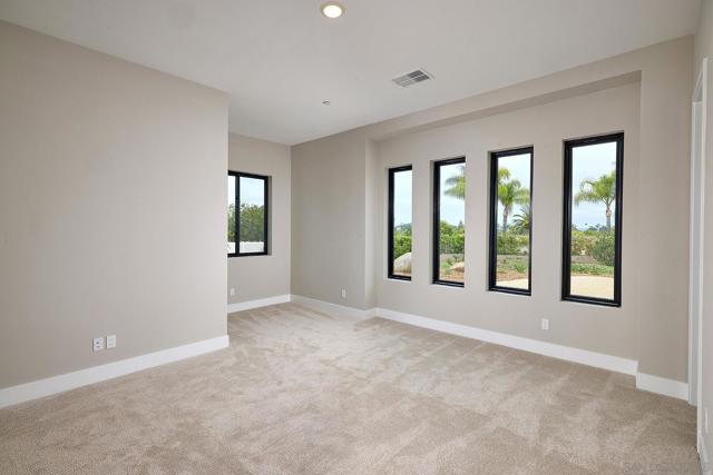 1755 Calle Catalina, Escondido CA: https://media.crmls.org/mediaz/fde0552a-1899-45fd-b784-b0241fa0c56c.jpg