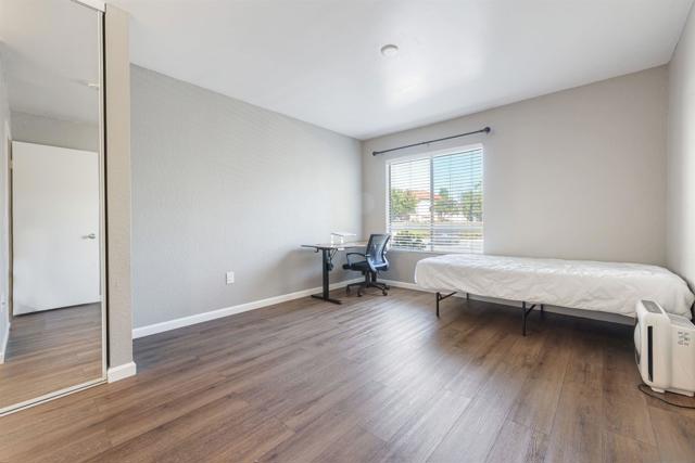 Image 7 of 24 For 8393 Capricorn  91