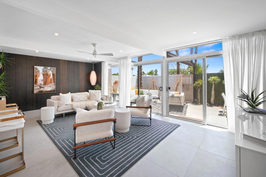 1740 N Via Miraleste