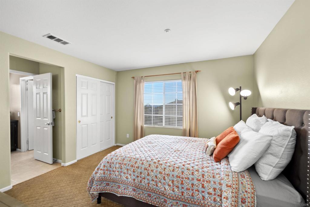 MLS #250041471SD image #33