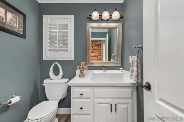 1712 Horizon Heights Cir, El Cajon CA: https://media.crmls.org/mediaz/fde1d918-a729-4ce0-aa70-e4e6398a4018.jpg
