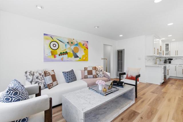 1257 Laurel Avenue, East Palo Alto CA: https://media.crmls.org/mediaz/fde226d8-abf3-4c51-bc10-c1eea5b28008.jpg