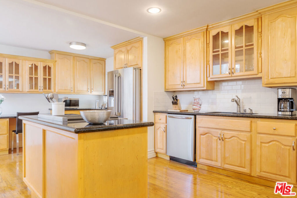 110 N Barrington Avenue