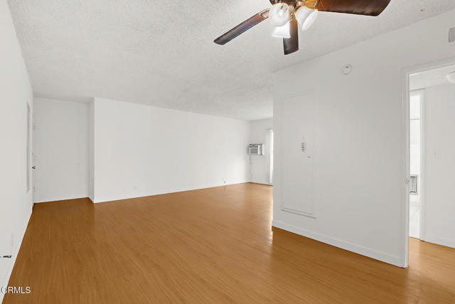 Detail Gallery Image 14 of 29 For 210 S Catalina Ave, Pasadena,  CA 91106 - – Beds | – Baths