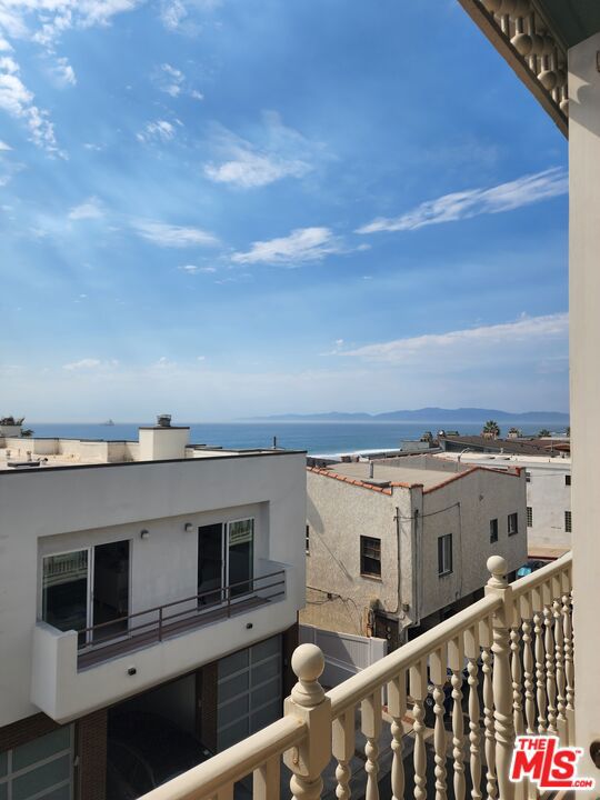 3612 Ocean Drive, Manhattan Beach, California 90266, 2 Bedrooms Bedrooms, ,2 BathroomsBathrooms,Residential,Sold,Ocean,22196975