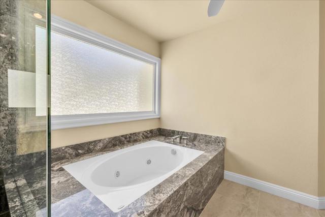 39 Santo Domingo Drive, Rancho Mirage CA: https://media.crmls.org/mediaz/fde4b036-b46c-423a-a73a-31a3a8912f7f.jpg