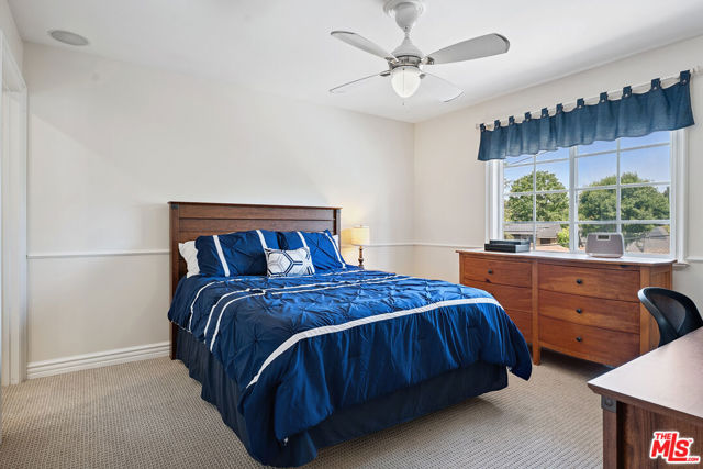 23040 Blue Bird Drive, Calabasas CA: https://media.crmls.org/mediaz/fde4e738-f917-4f13-8ff0-ae7817e3d215.jpg