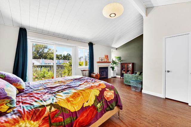 1757 30th Avenue, Santa Cruz CA: https://media.crmls.org/mediaz/fde4f99e-20f8-4355-8b40-47a4fb50e221.jpg