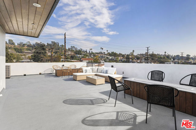 6849 N Figueroa Street, Los Angeles CA: https://media.crmls.org/mediaz/fde4fe47-2ee2-4df1-a152-7031622dccc9.jpg